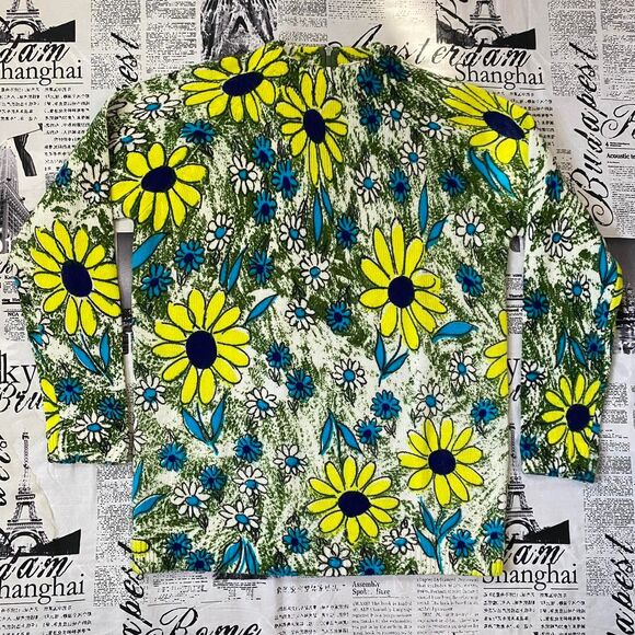 Love Me!?! Sweaters - Love Me!?! Women's psychedelic floral print knit sweater vintage 60s 50s